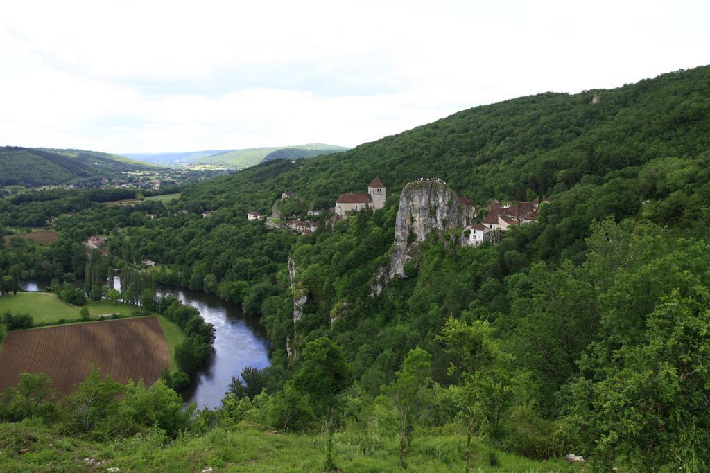 Chambres D'Hotes La Combe De Redoles Tour-de-Faure Exteriör bild